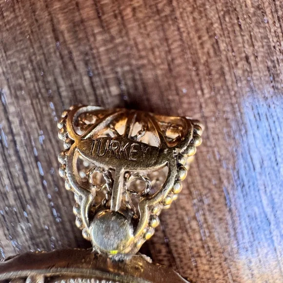 Vintage Turkish Gold Filigree Pendant with Apatite Gemstones - Picture 3 of 6